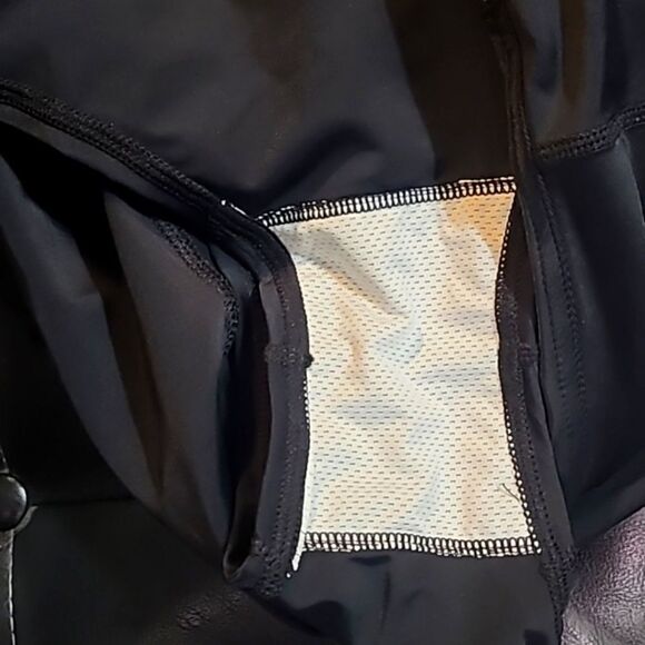 Black Thigh Shaper Shorts, Side Pockets, Size XXXL, NWT - Picture 6 of 9